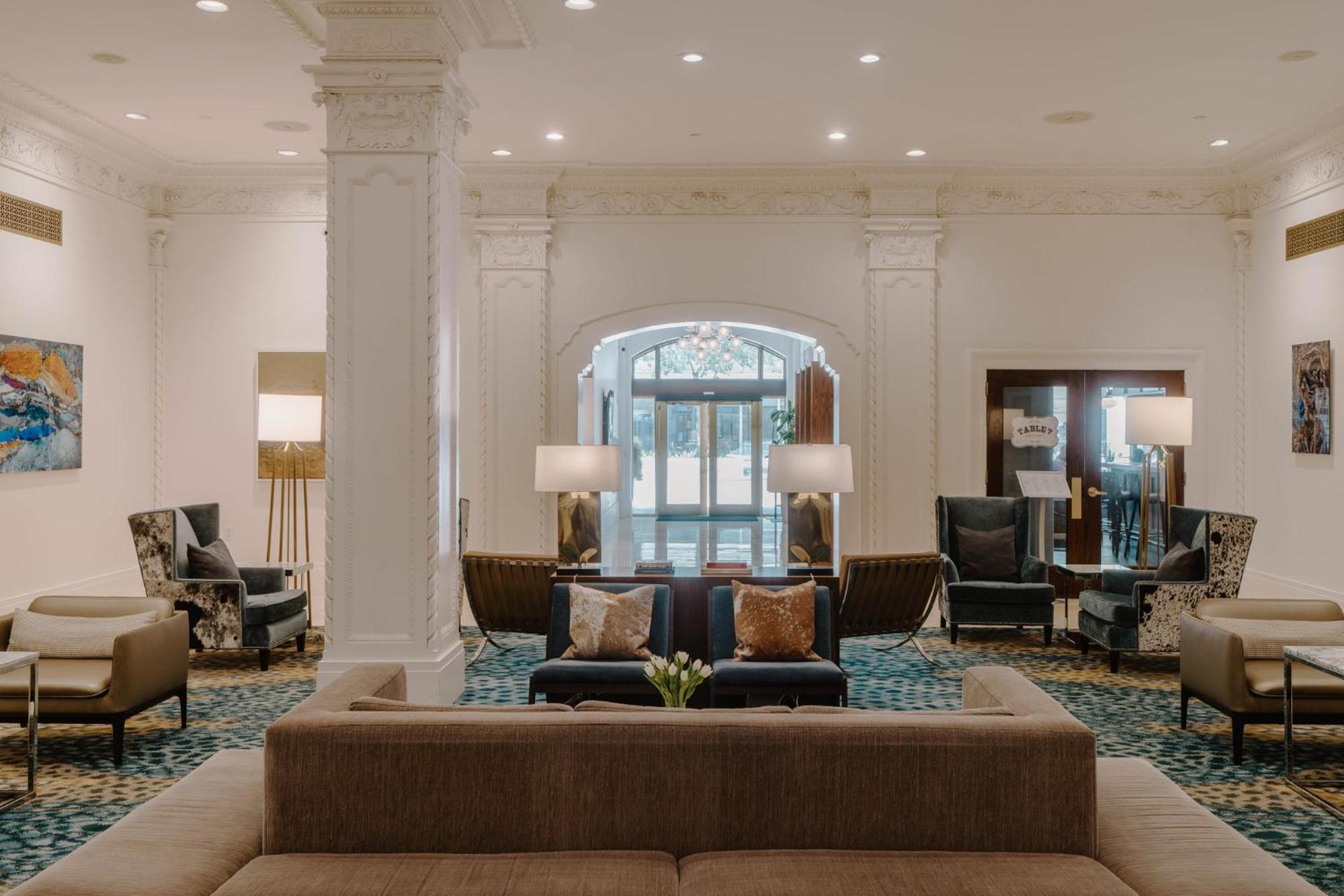 Club Quarters Hotel Downtown, Хюстън Екстериор снимка