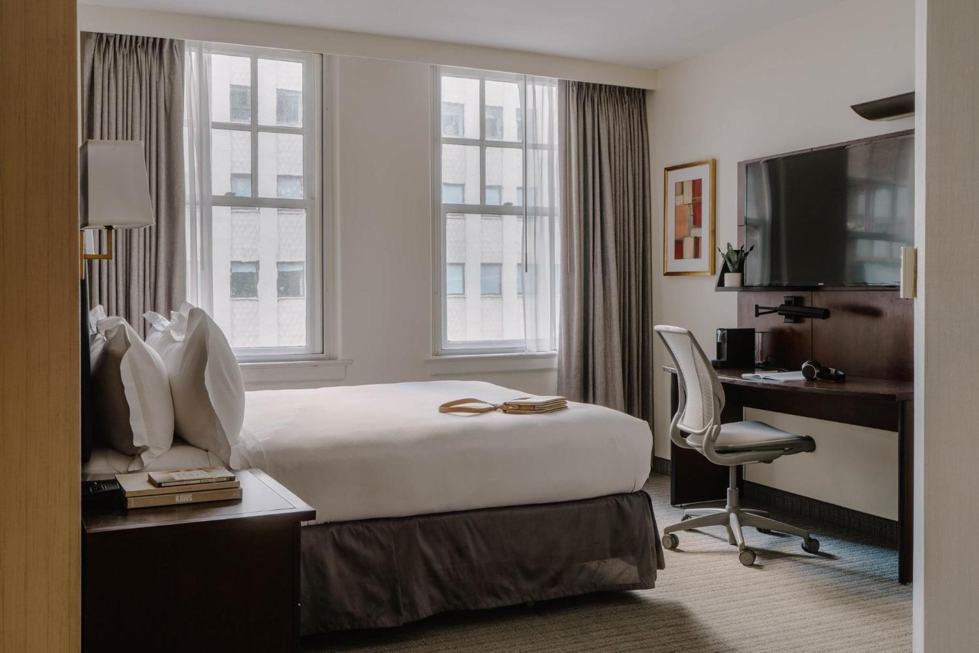 Club Quarters Hotel Downtown, Хюстън Екстериор снимка
