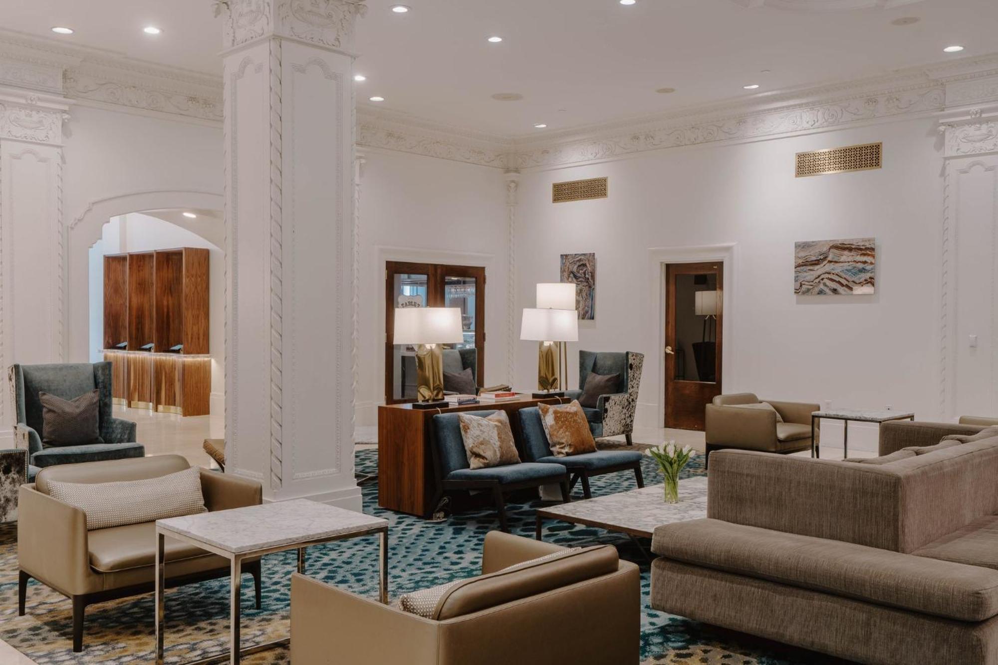 Club Quarters Hotel Downtown, Хюстън Екстериор снимка