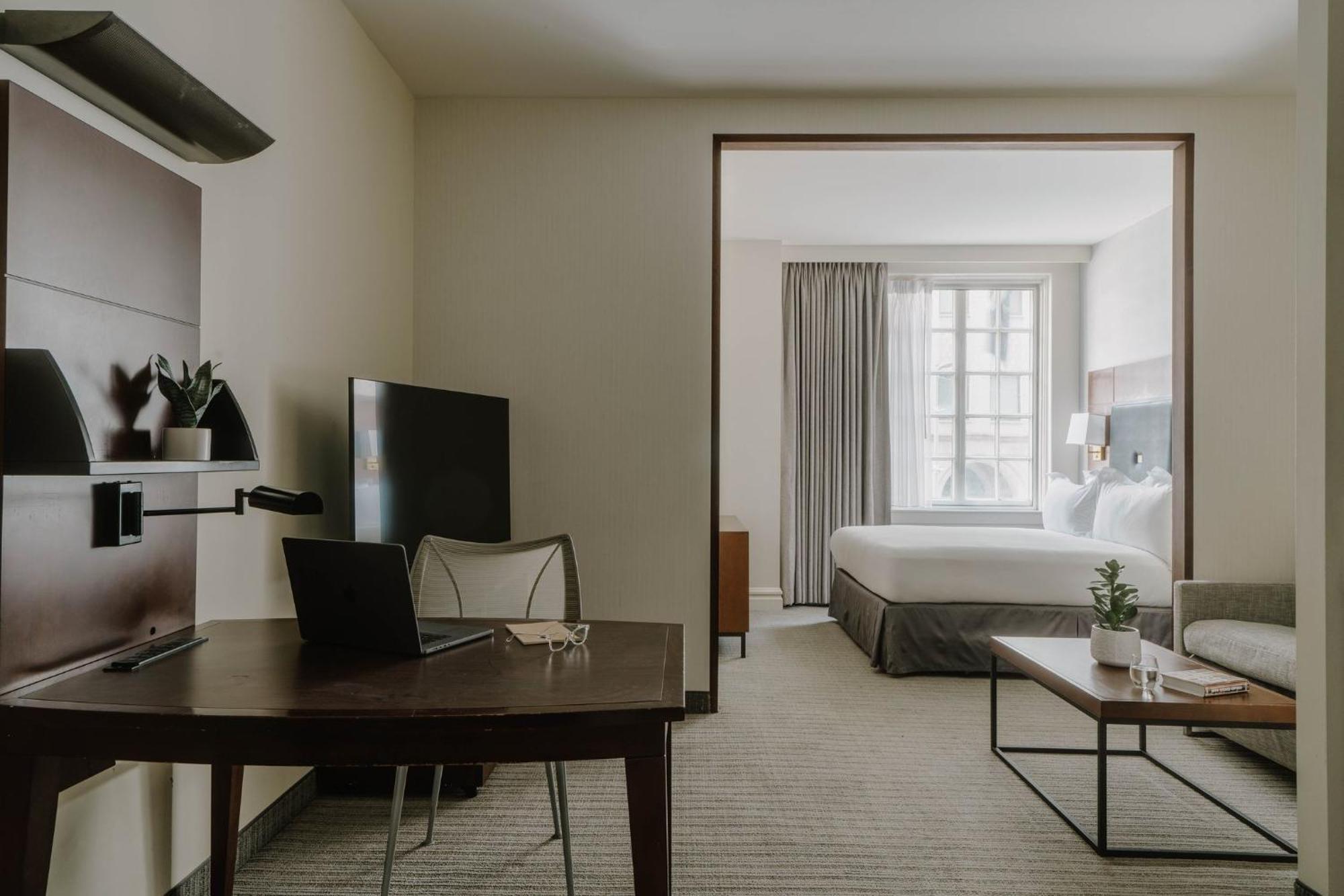 Club Quarters Hotel Downtown, Хюстън Екстериор снимка