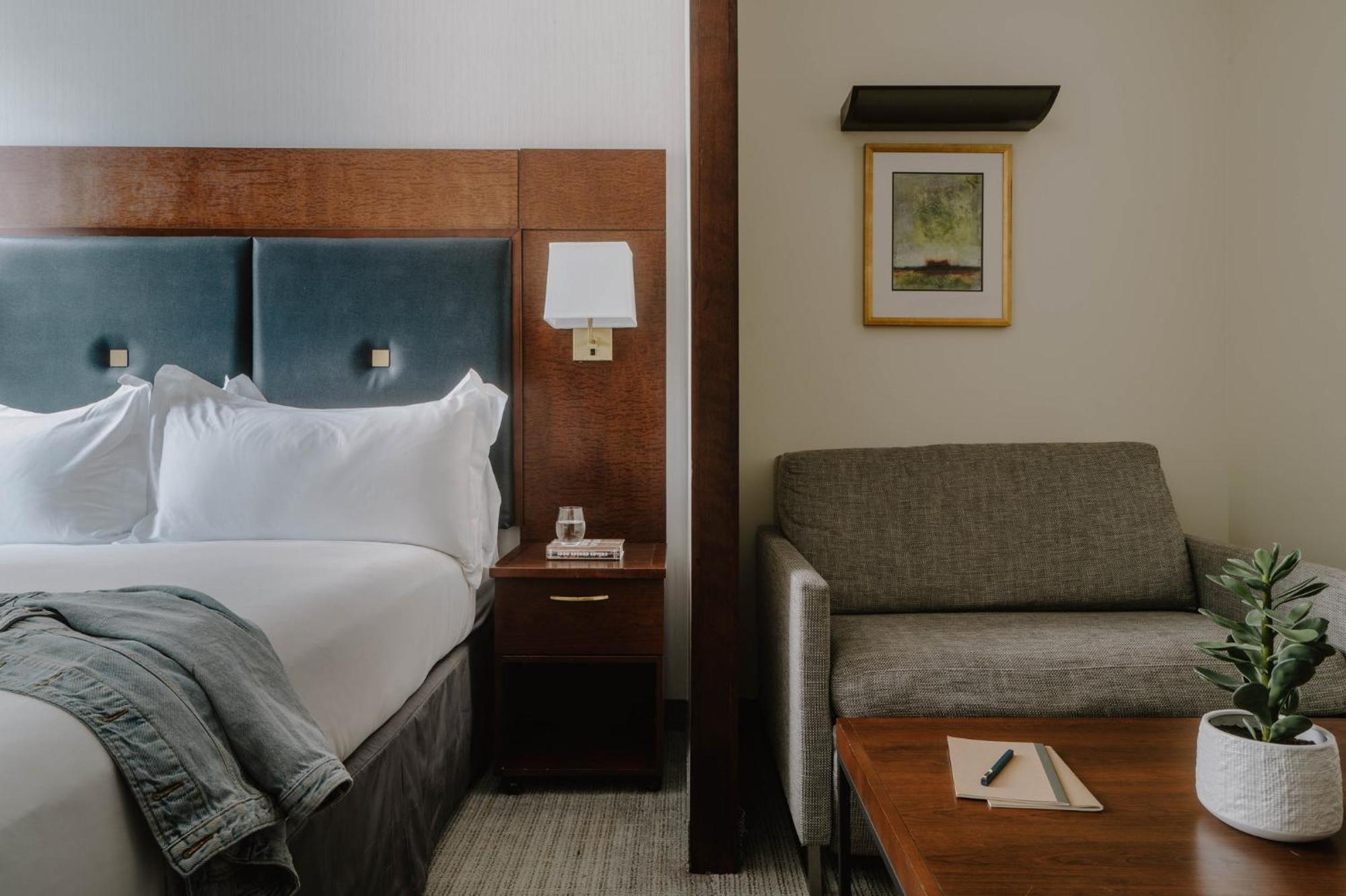 Club Quarters Hotel Downtown, Хюстън Екстериор снимка