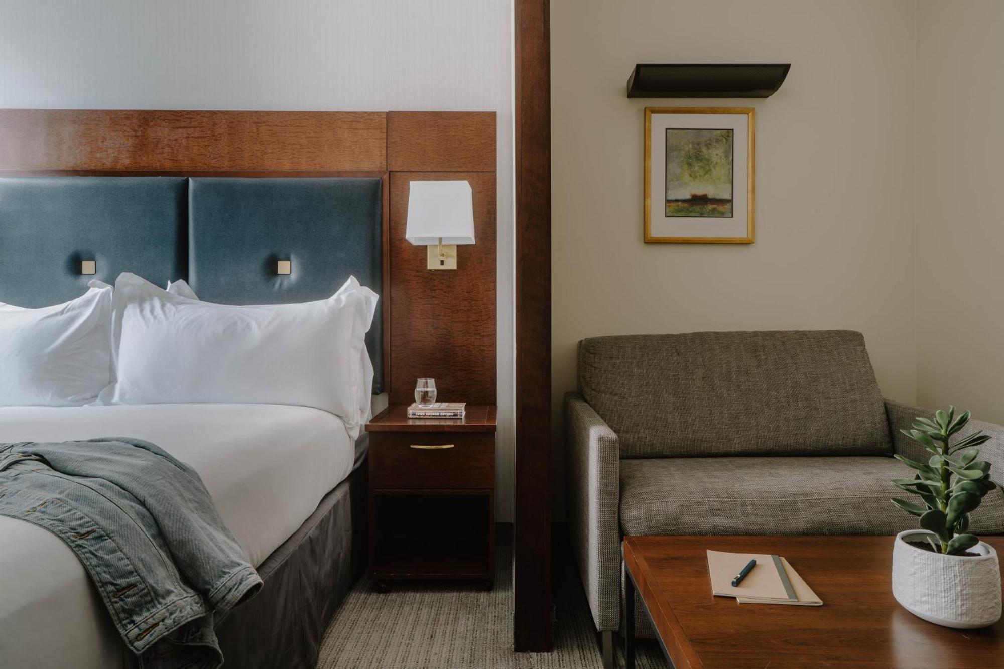 Club Quarters Hotel Downtown, Хюстън Екстериор снимка